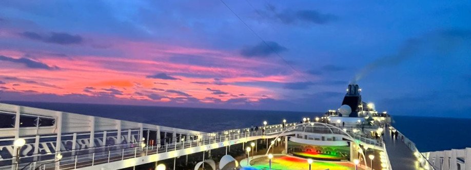 Frumusetea Croazierelor Cover Image